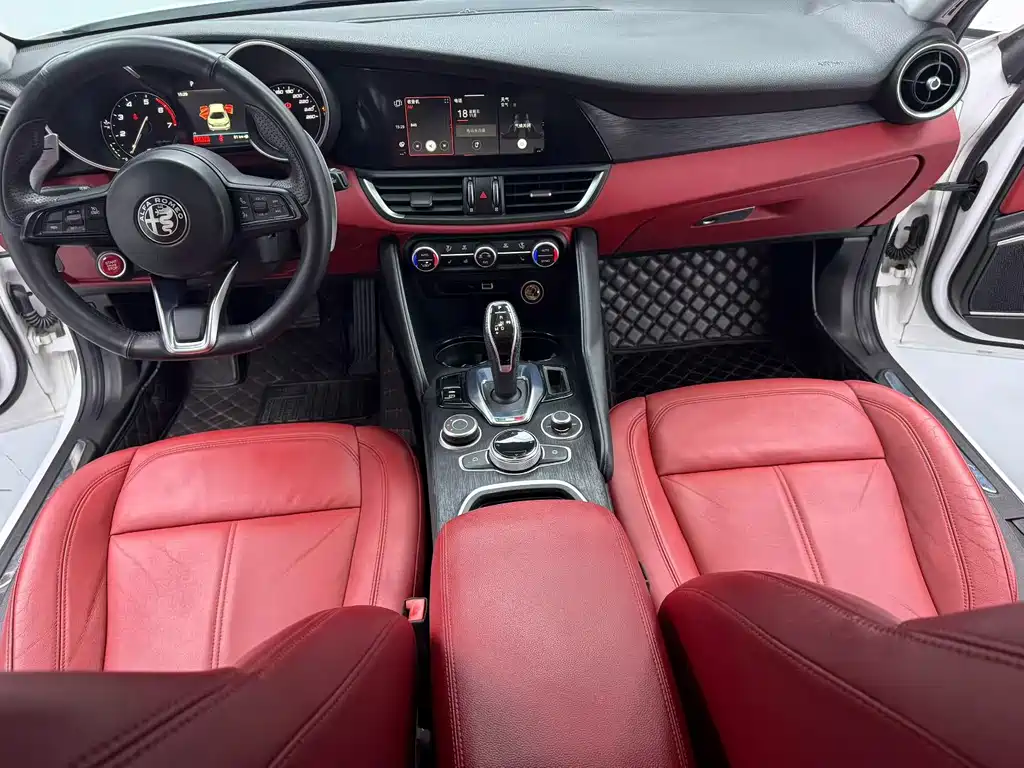 Alfa Romeo Giulia — миниатюра 6