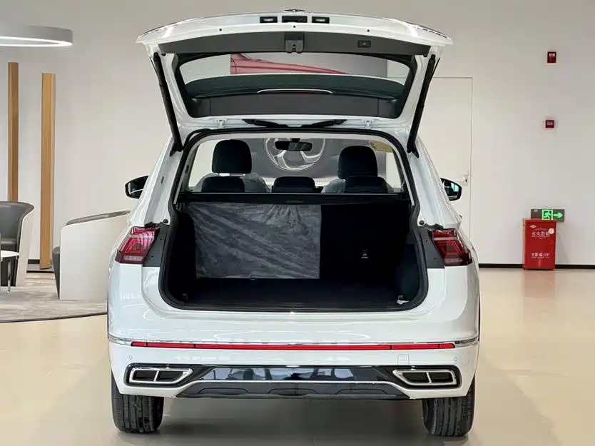 VOLKSWAGEN TIGUAN L NEW ENERGY