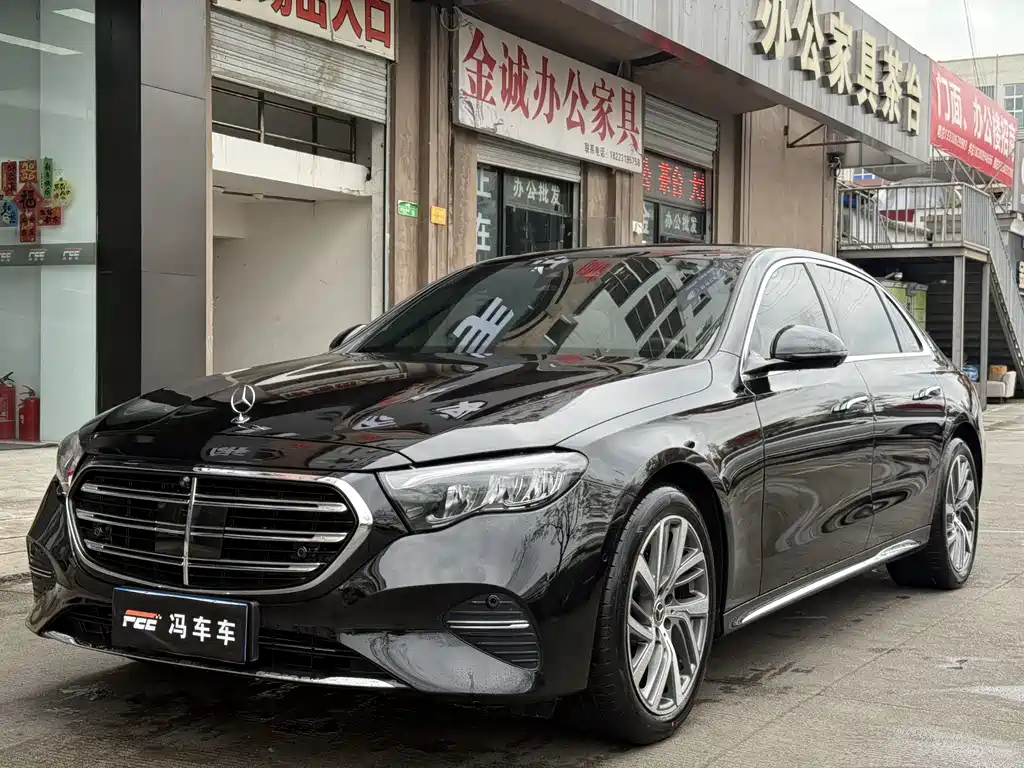Mercedes-Benz E-Class 2024