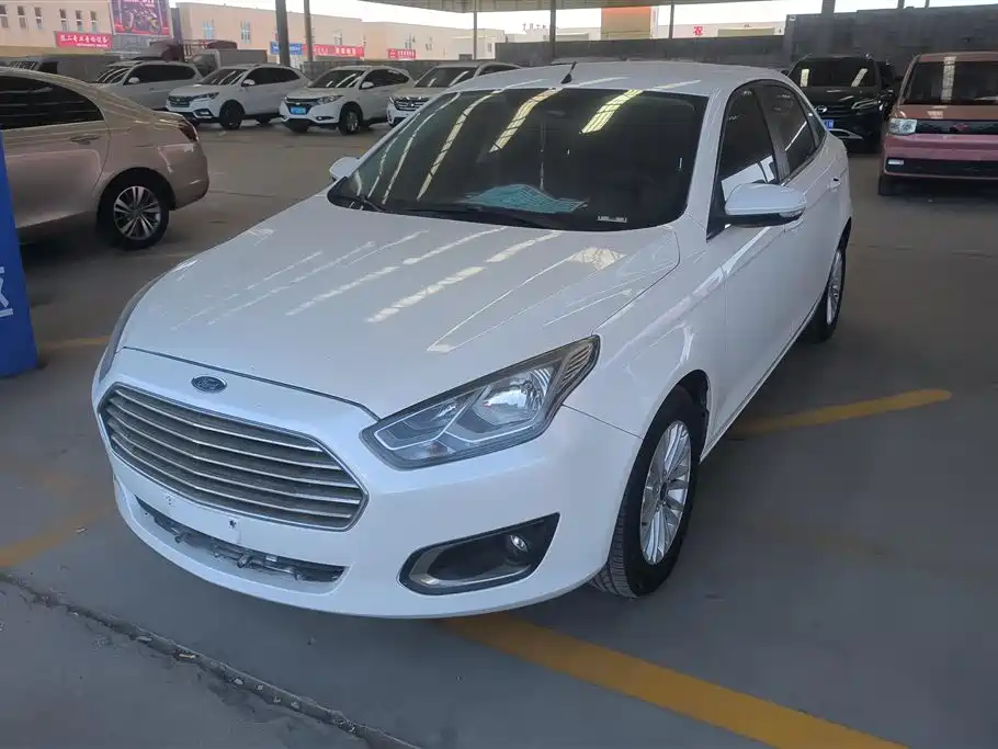 Ford Escort 2015