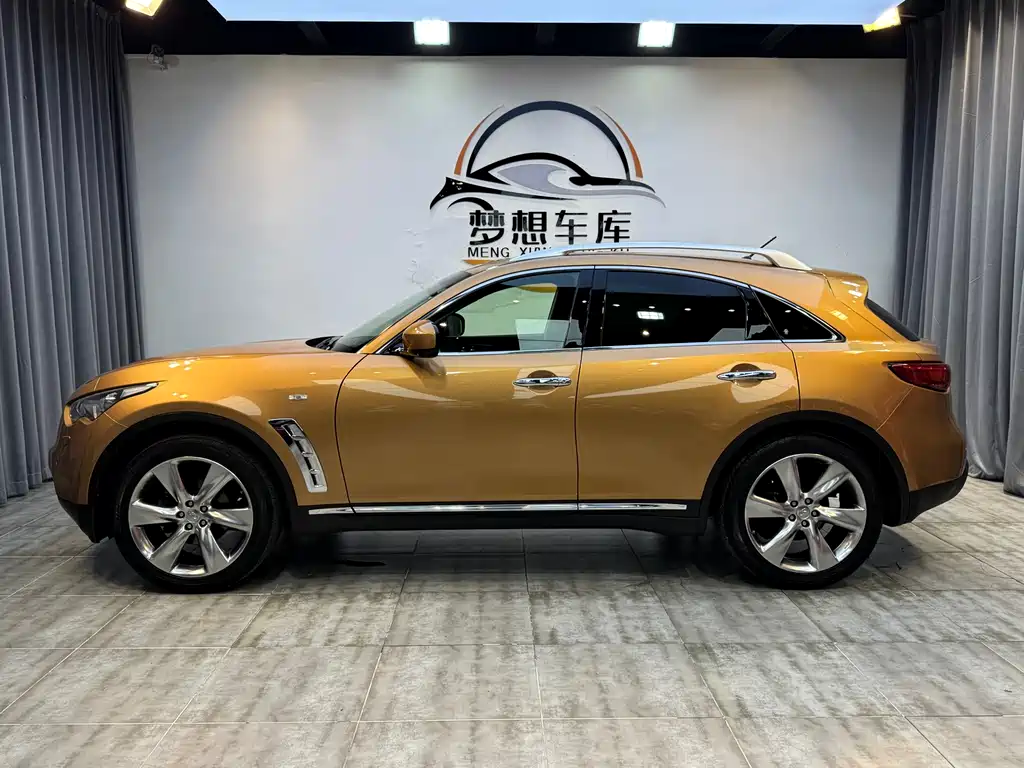 Infiniti FX 2010 FX35