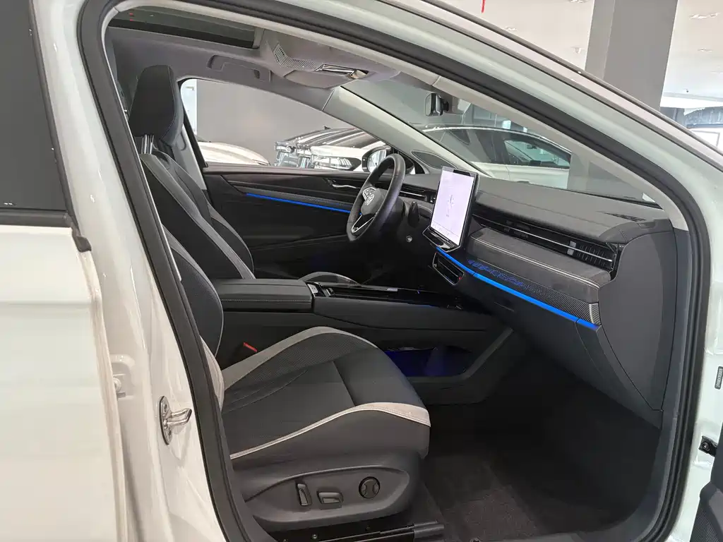 Volkswagen ID.7 VIZZION — миниатюра 17