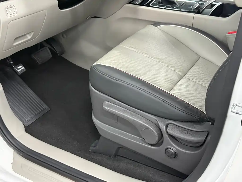 Kia Carnival — миниатюра 9