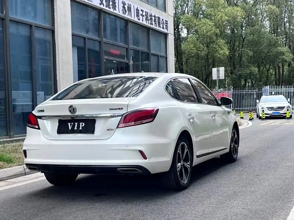 MG MG6 — миниатюра 5