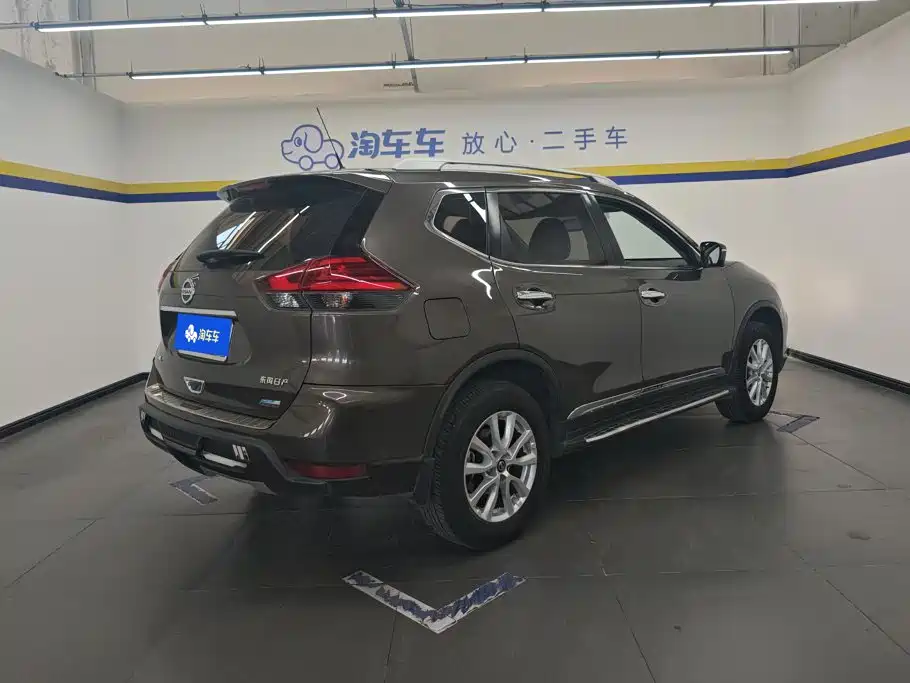 Nissan X-Trail — миниатюра 3