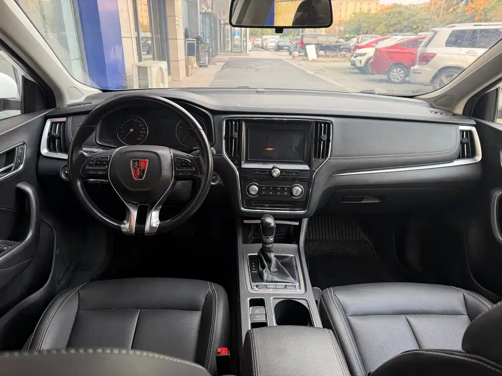 Roewe i6 Classic — миниатюра 5