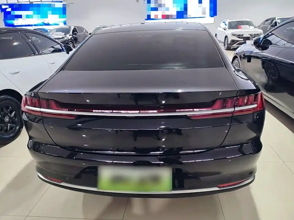 BYD Han — миниатюра 6