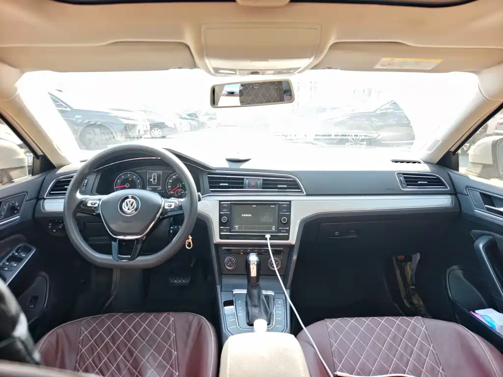 Volkswagen Lamando — миниатюра 4
