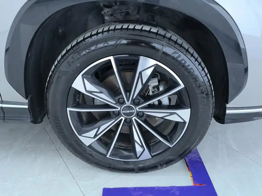Roewe RX5 New Energy — миниатюра 6