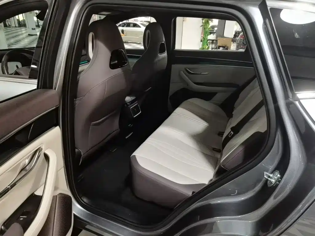 BYD PLUS New Energy — миниатюра 17