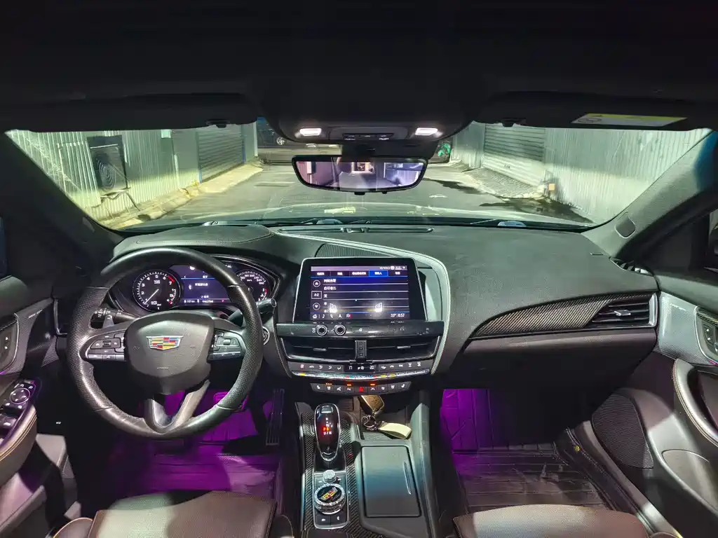 Cadillac CT5 — миниатюра 5