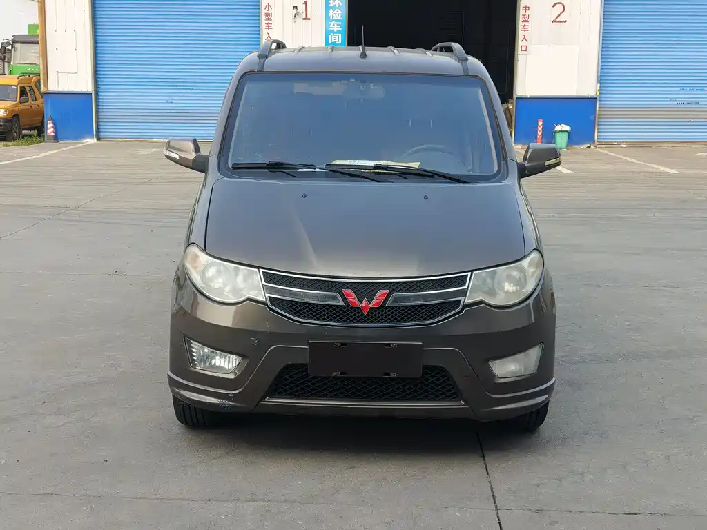 Wuling Hongguang 2014 1.5L S Luxury Type