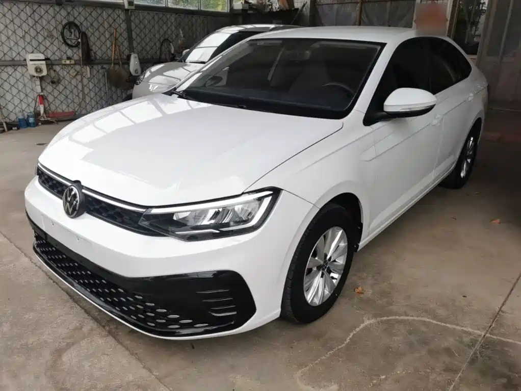 Volkswagen Lavida — миниатюра 2