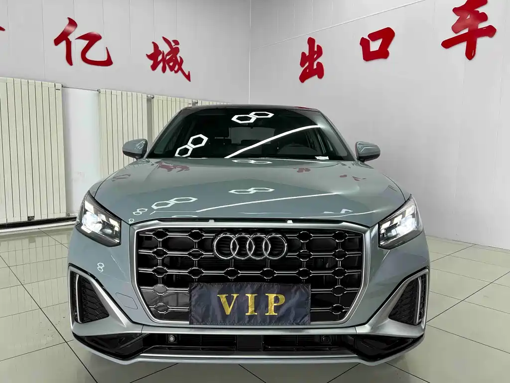 Audi Q2L — миниатюра 2
