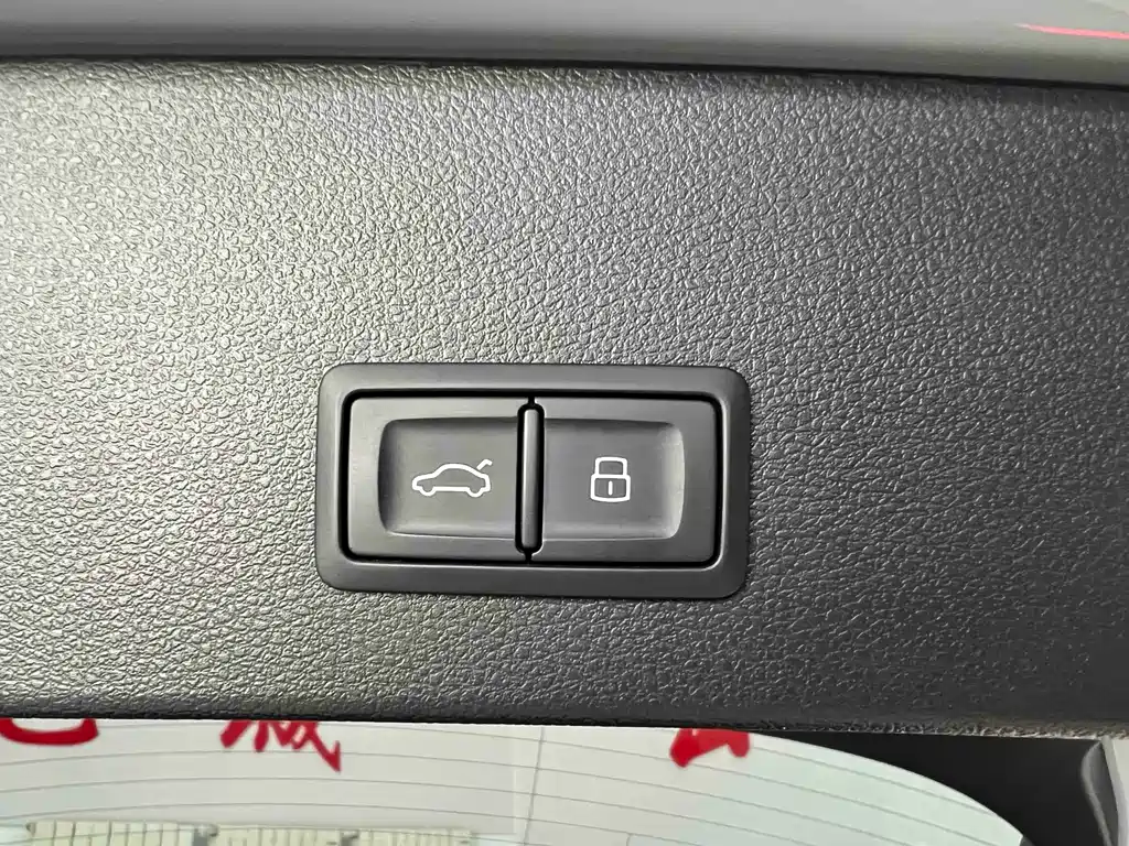 Audi Q2L — миниатюра 19