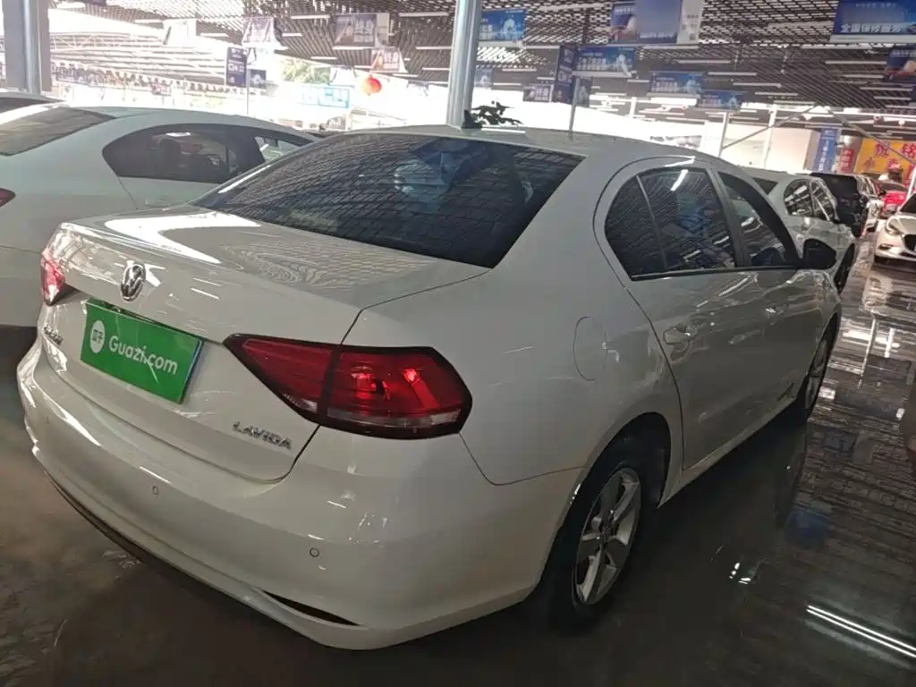 Volkswagen Lavida — миниатюра 7