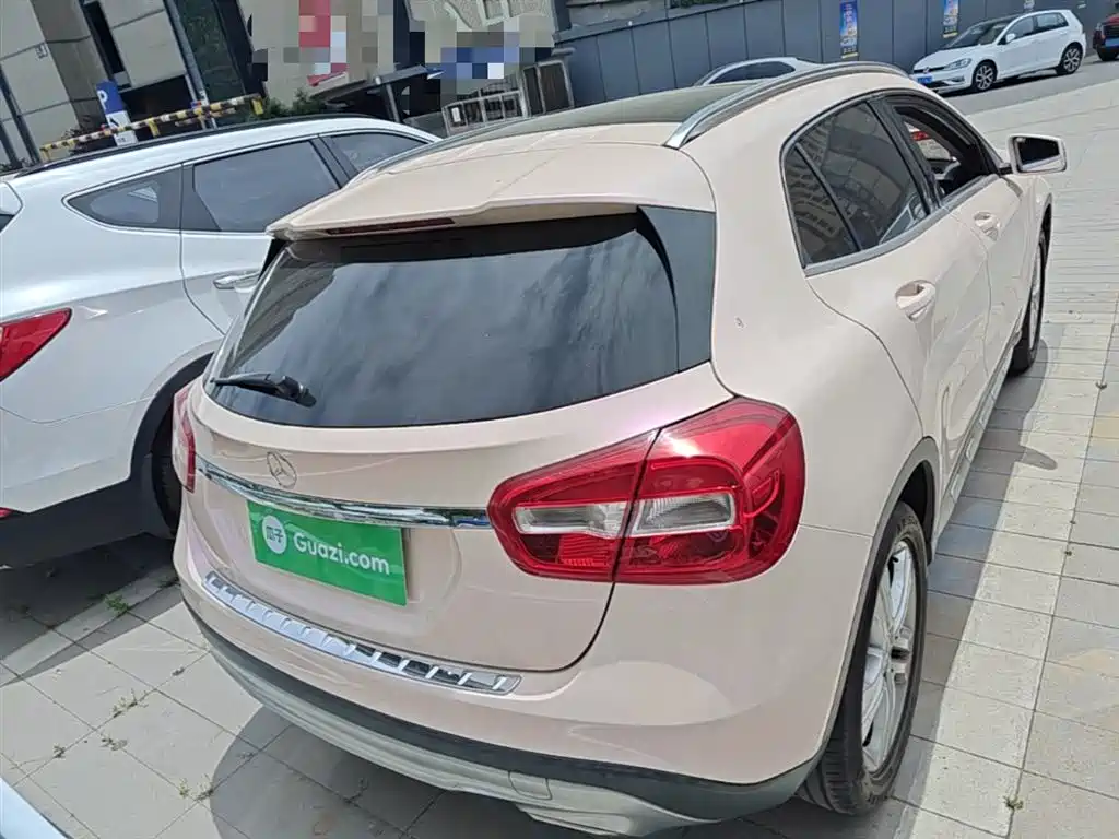 Mercedes-Benz GLA 2016 GLA 200 Fashion