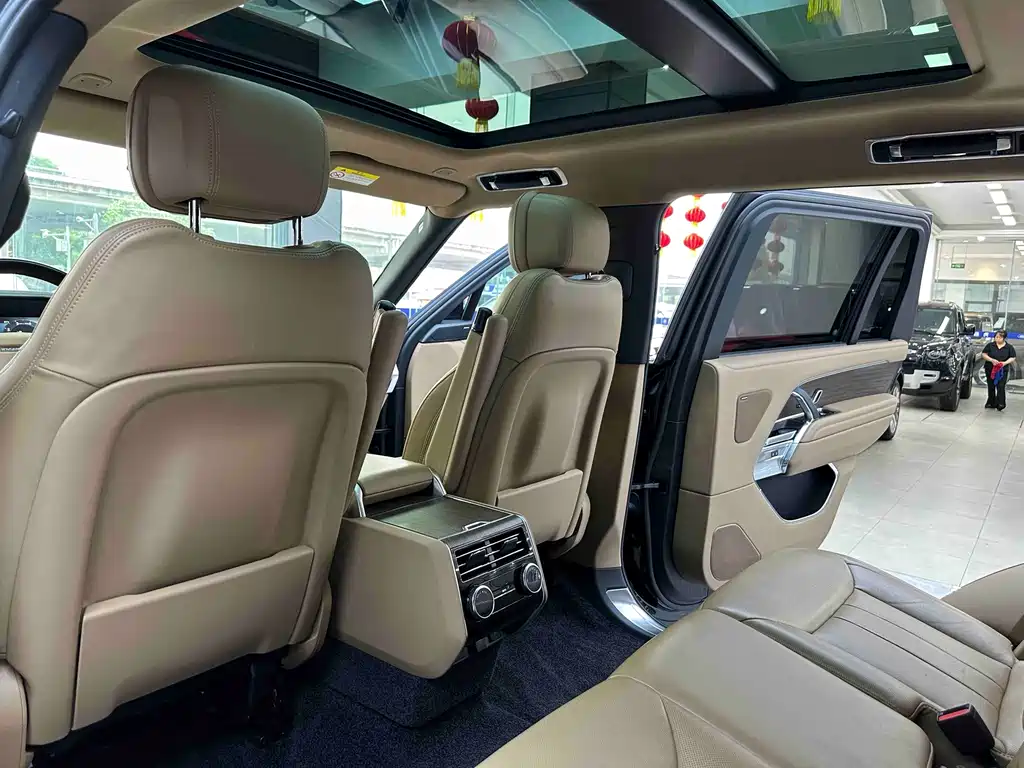 Land Rover Range Rover — миниатюра 13