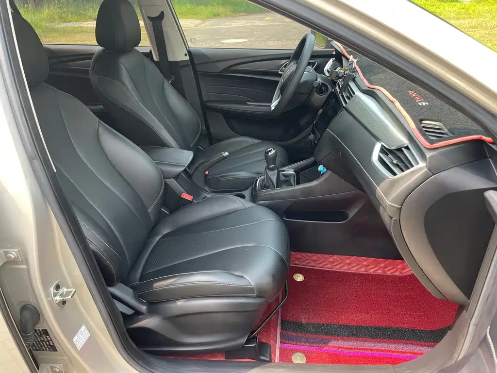 Roewe i5 — миниатюра 15