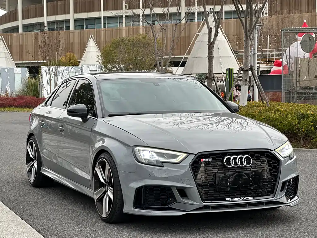 AUDI RS 3