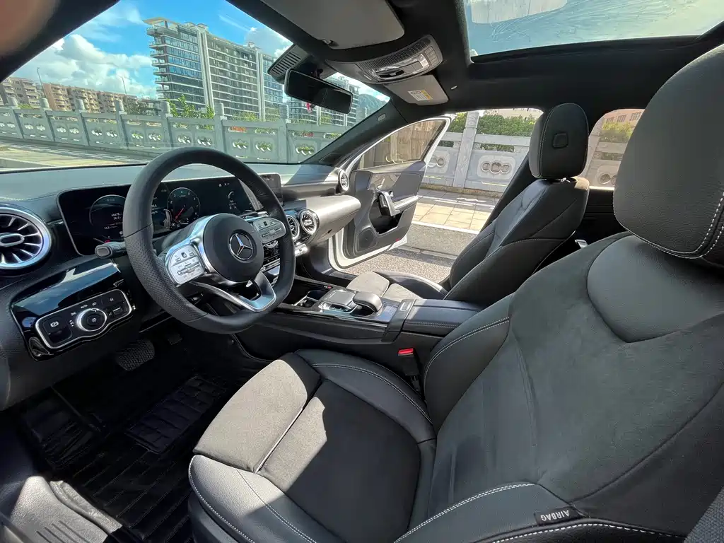 Mercedes-Benz A-Class — миниатюра 10