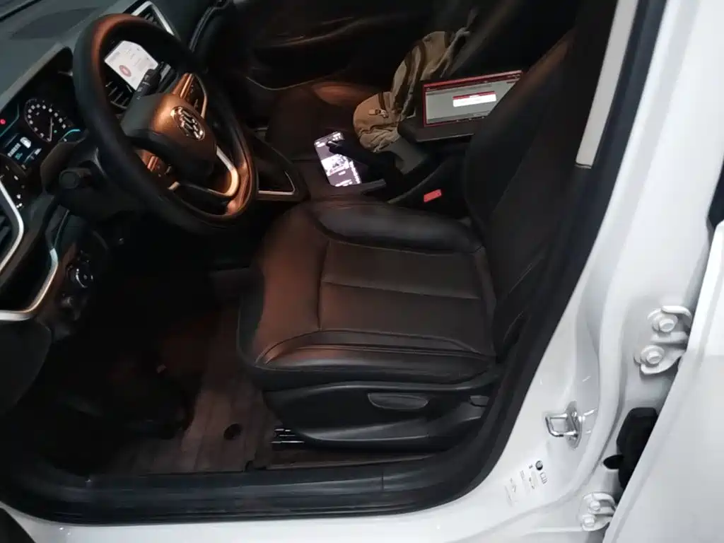 Buick Excelle — миниатюра 15