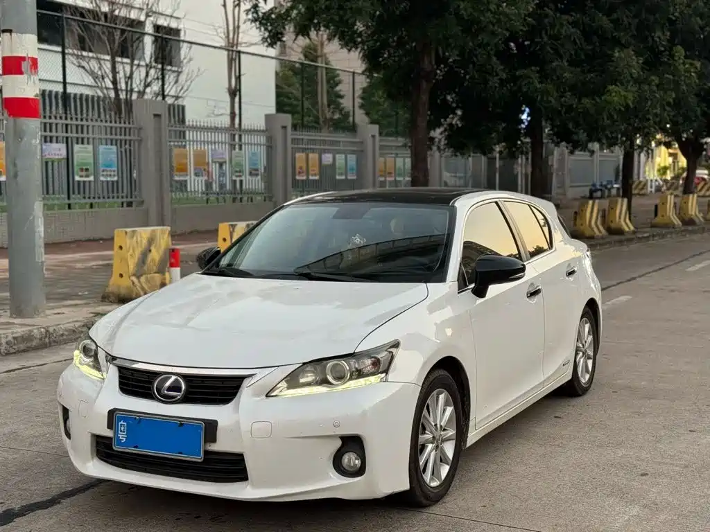 Lexus CT