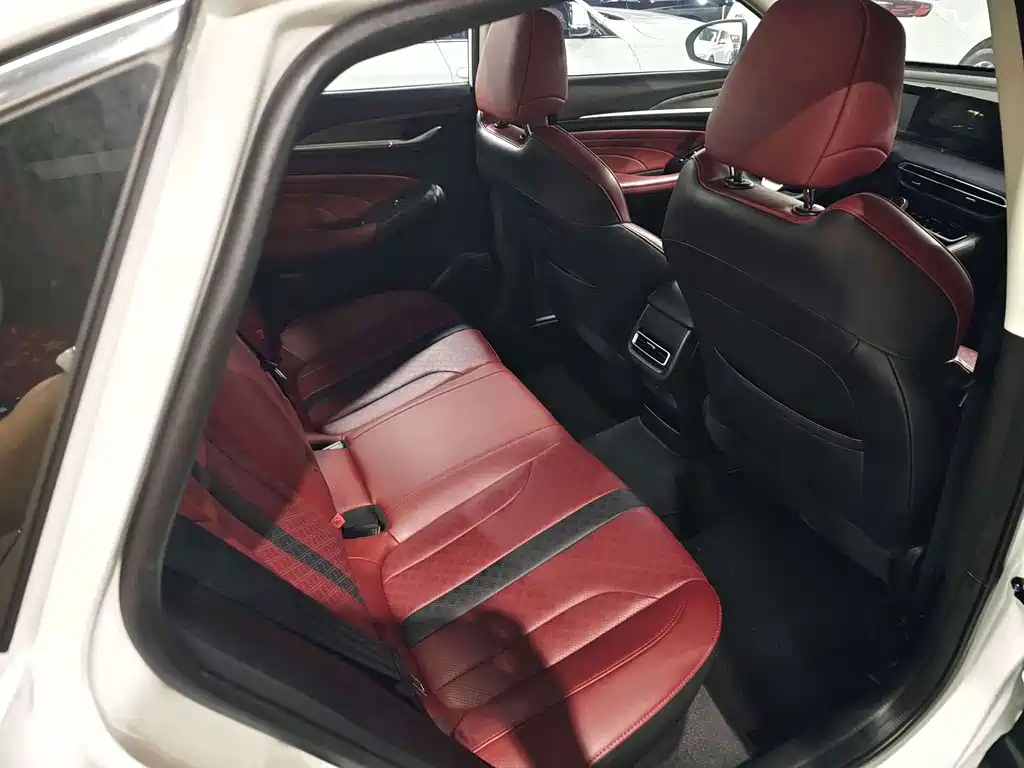 Changan Eado — миниатюра 9