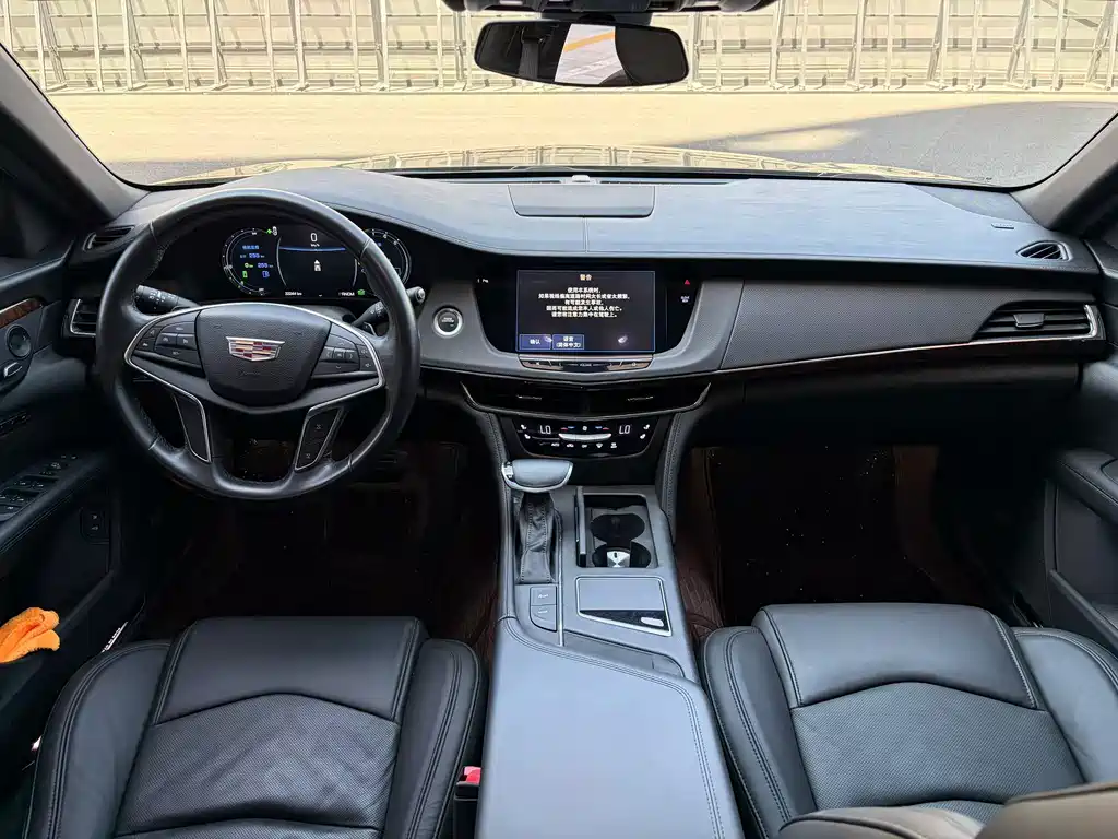 Cadillac CT6 Plug-in — миниатюра 8