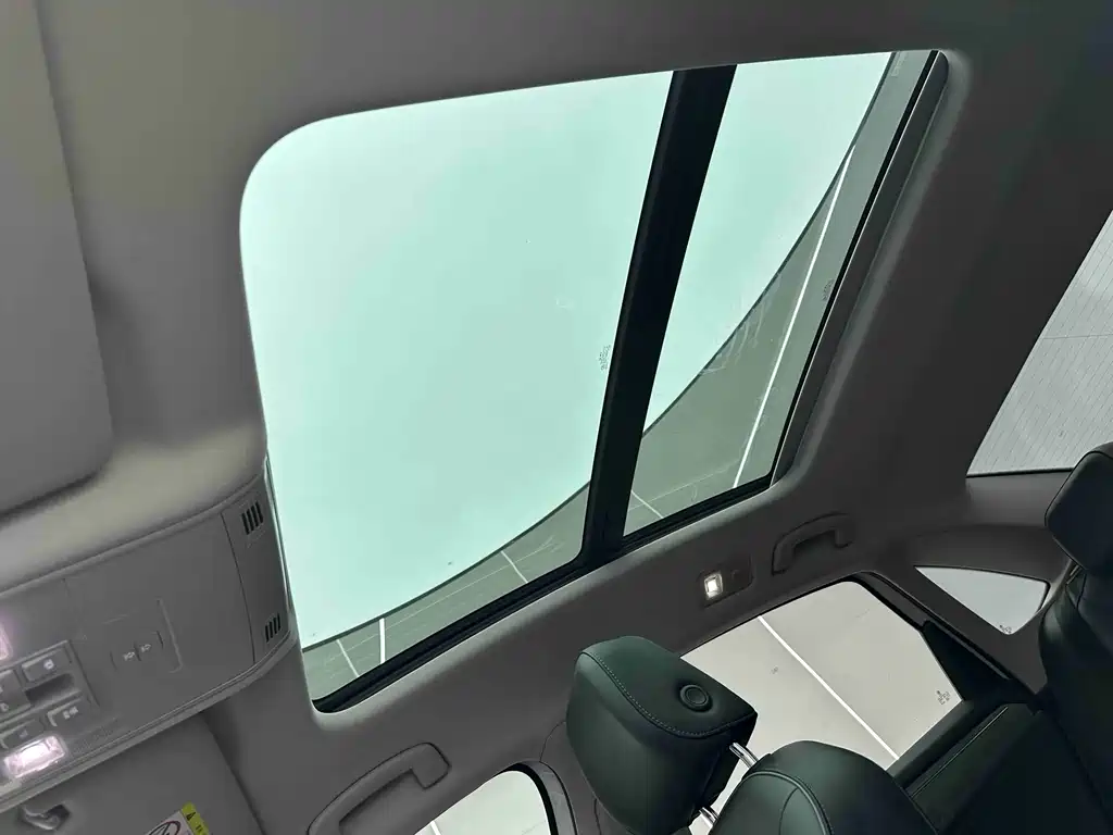 Volkswagen Sagitar — миниатюра 14