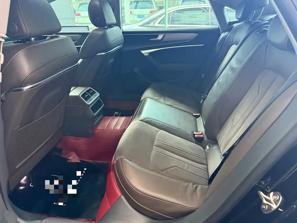 Audi A7L 2024 45TFSI S-line