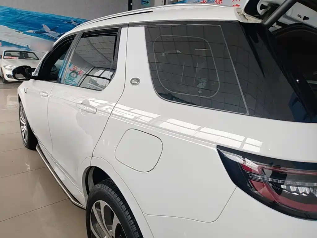 Land Rover Discovery Sport Hybrid — миниатюра 5