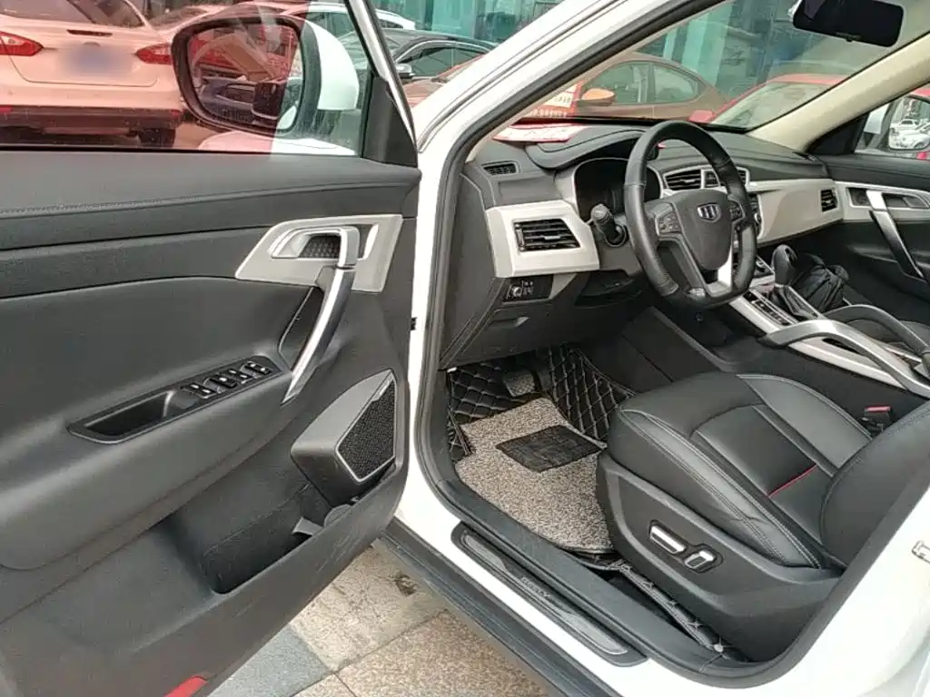 Geely Boyue — миниатюра 16