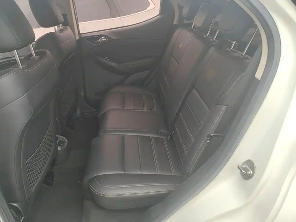 BYD Yuan — миниатюра 17