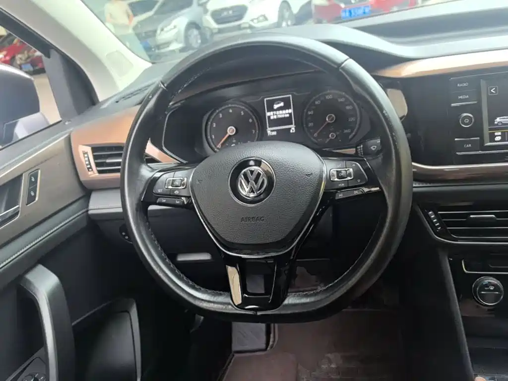 Volkswagen Tharu — миниатюра 11