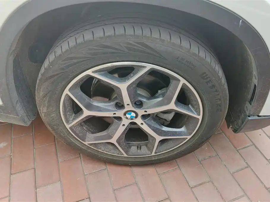 BMW X1 2019 sDrive18Li Premium