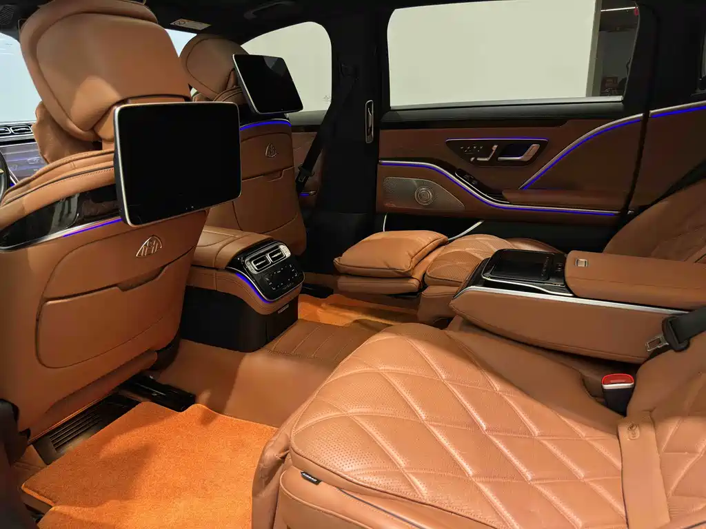 Mercedes-Benz S-Class — миниатюра 13