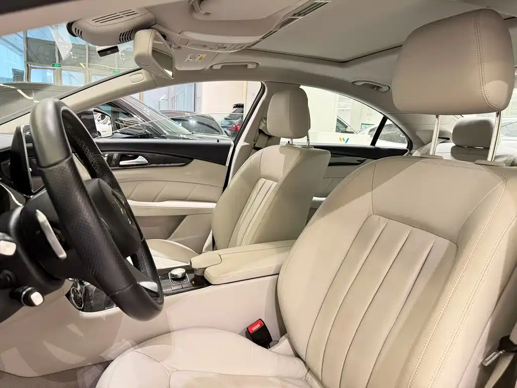 Mercedes-Benz CLS — миниатюра 8