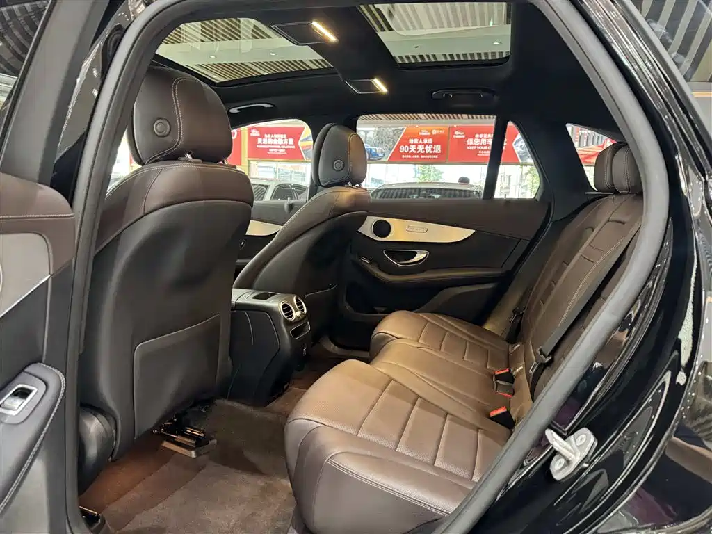 Mercedes-Benz GLC 2022 GLC 260 L 4MATIC