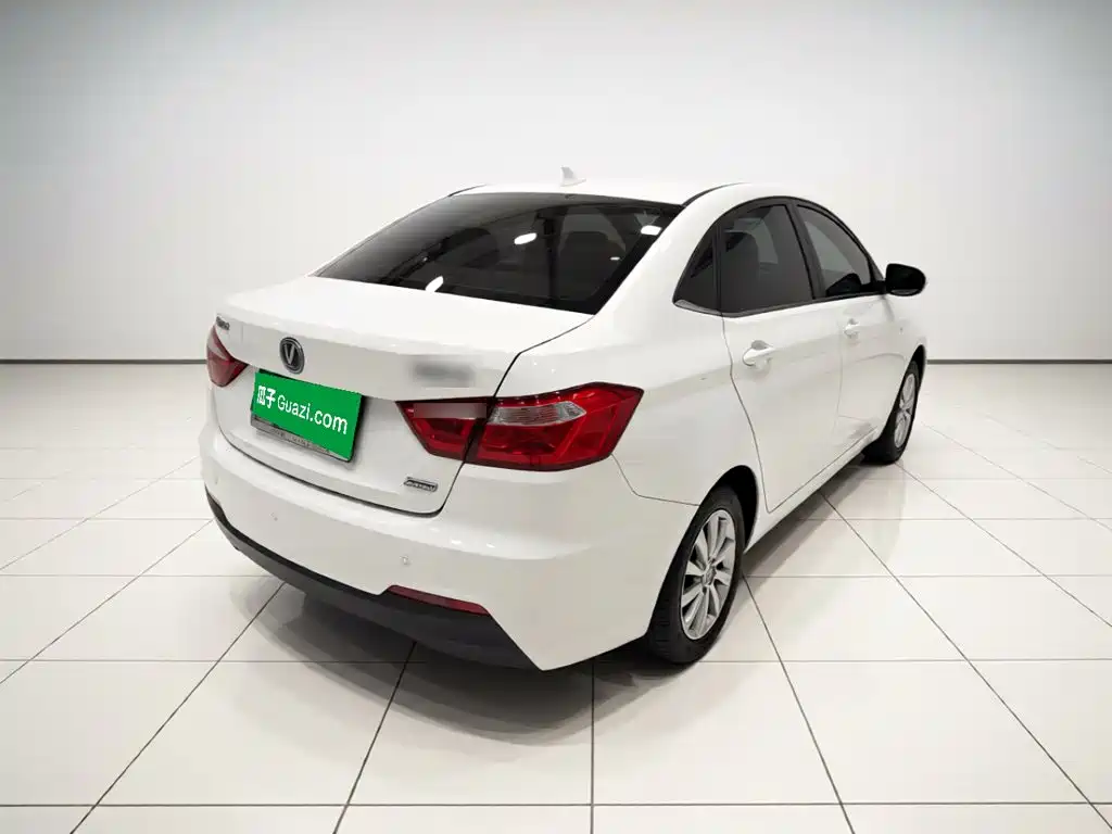 Changan V7 — миниатюра 6