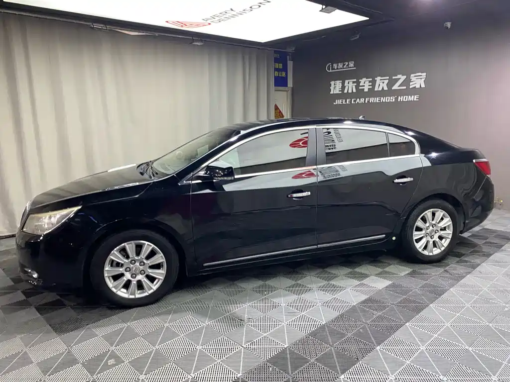Buick LaCrosse — миниатюра 4