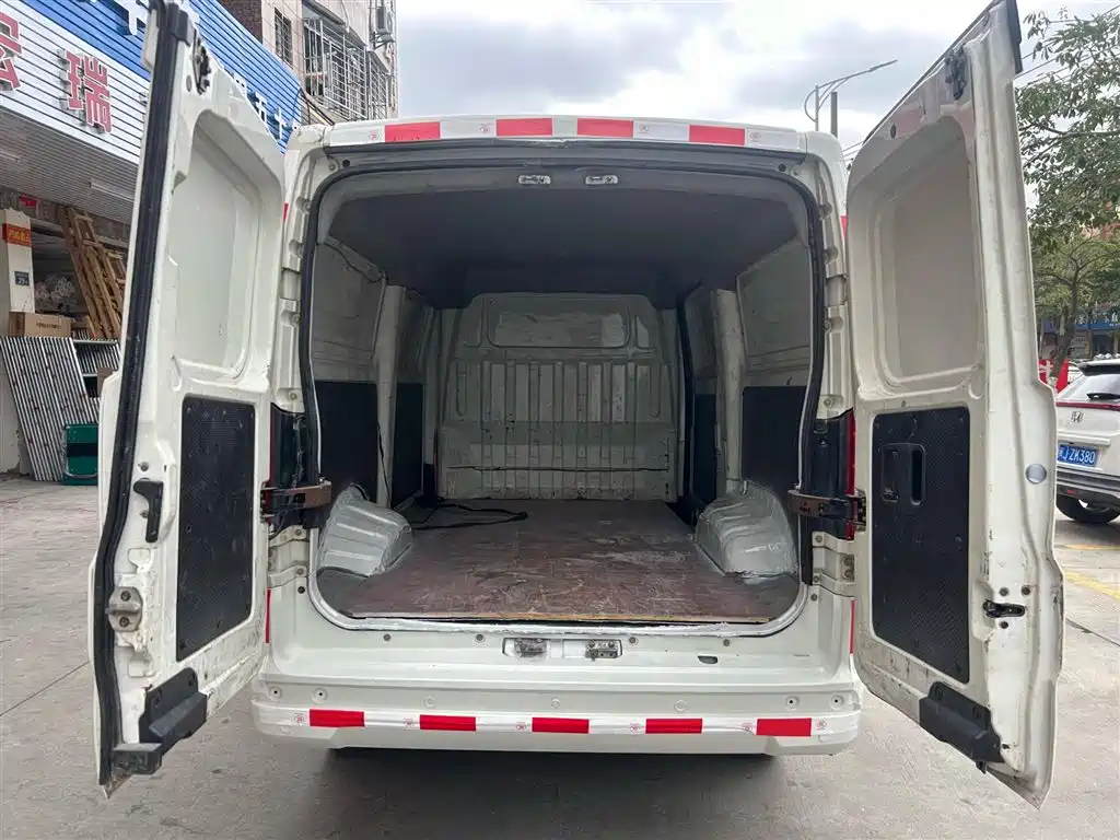 DONGFENG YUFENG EM26