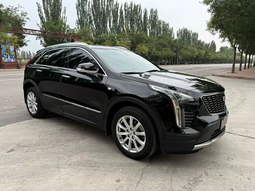 Cadillac XT4 2018 28T