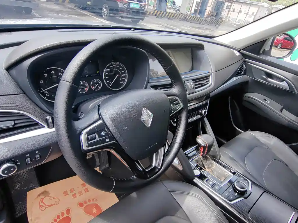 Borgward BX7 — миниатюра 9
