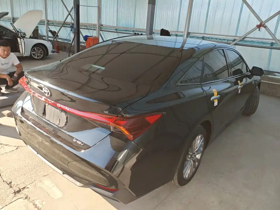 Toyota Avalon — миниатюра 6