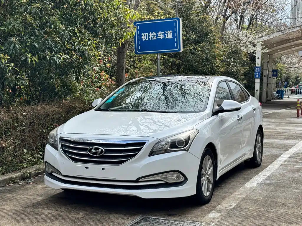 Hyundai Mistra 2015