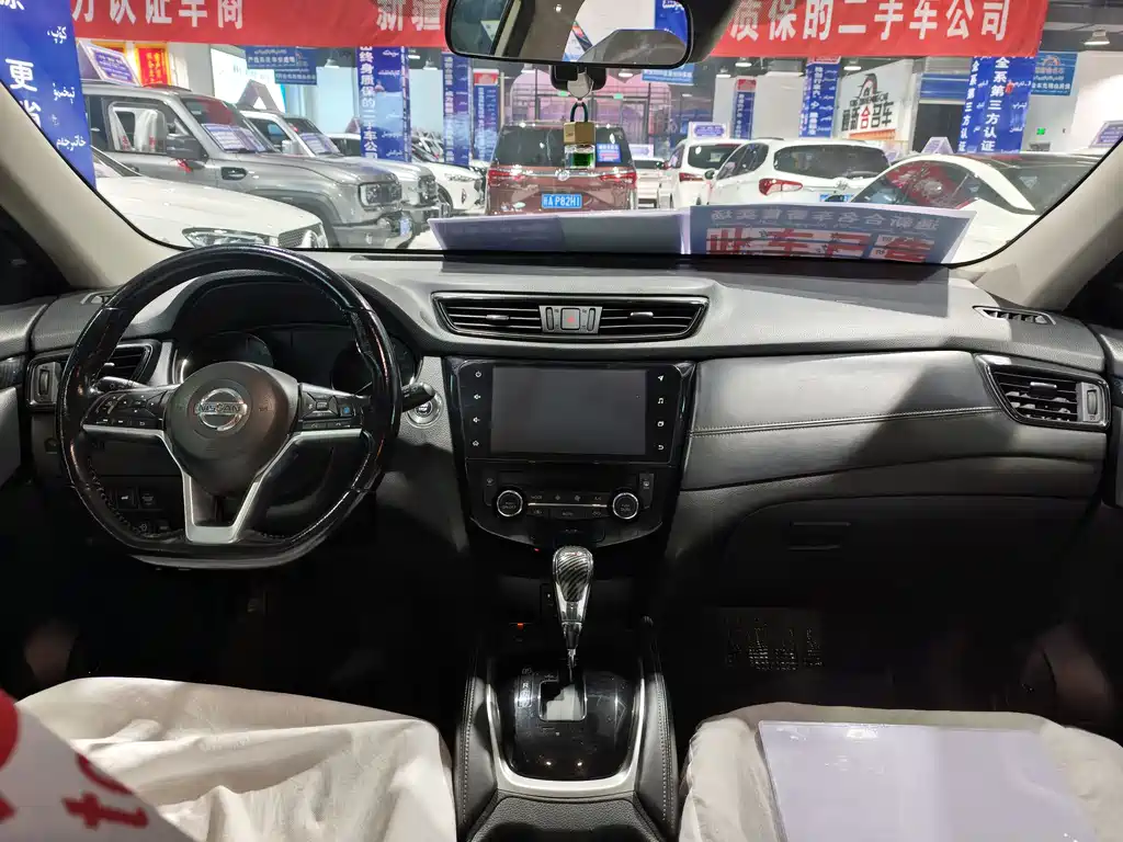 NISSAN QIJUN