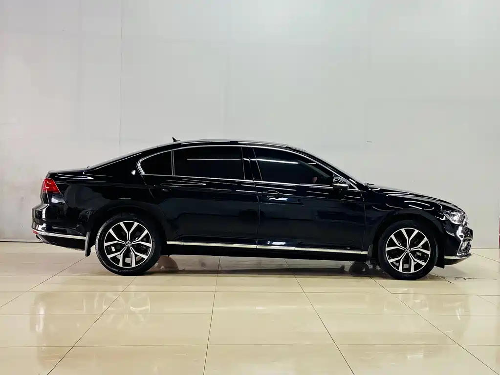 Volkswagen Magotan — миниатюра 4