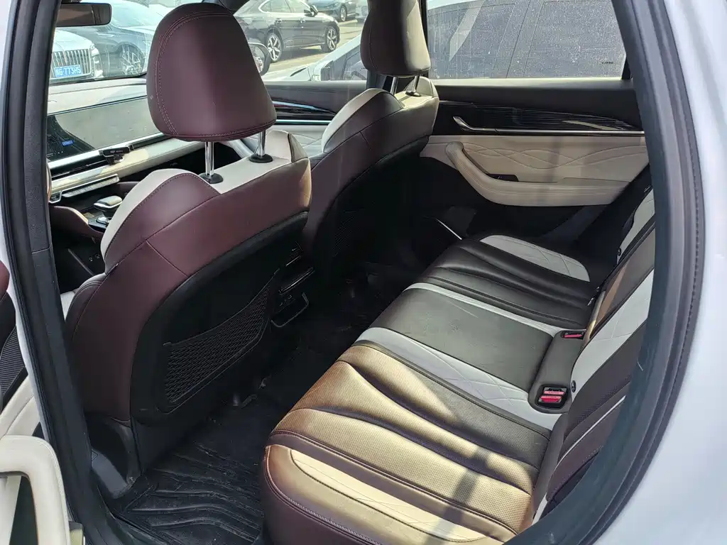 Geely Xingyue L — миниатюра 5