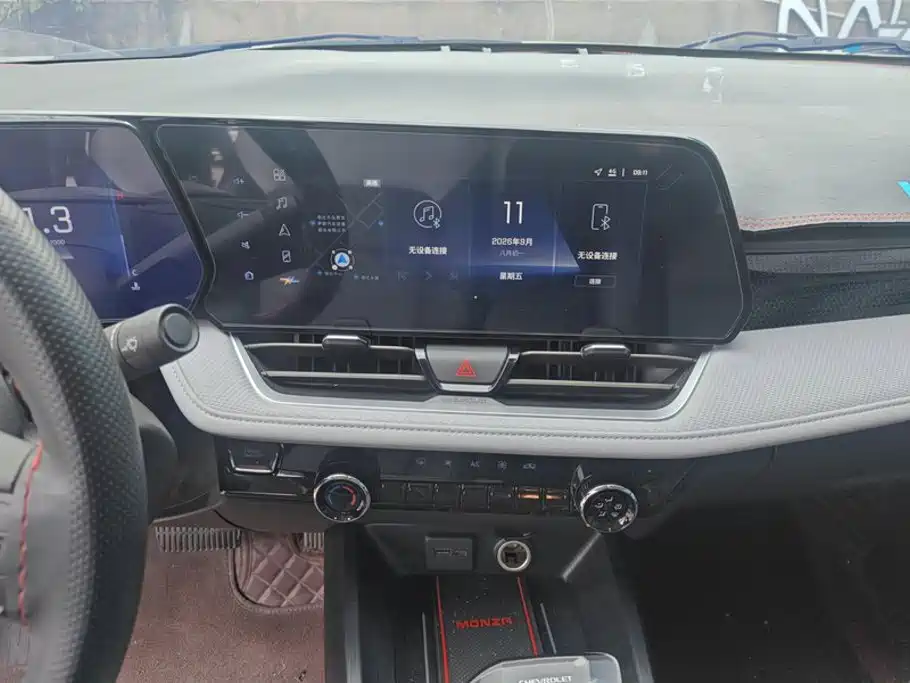 Chevrolet Monza — миниатюра 13